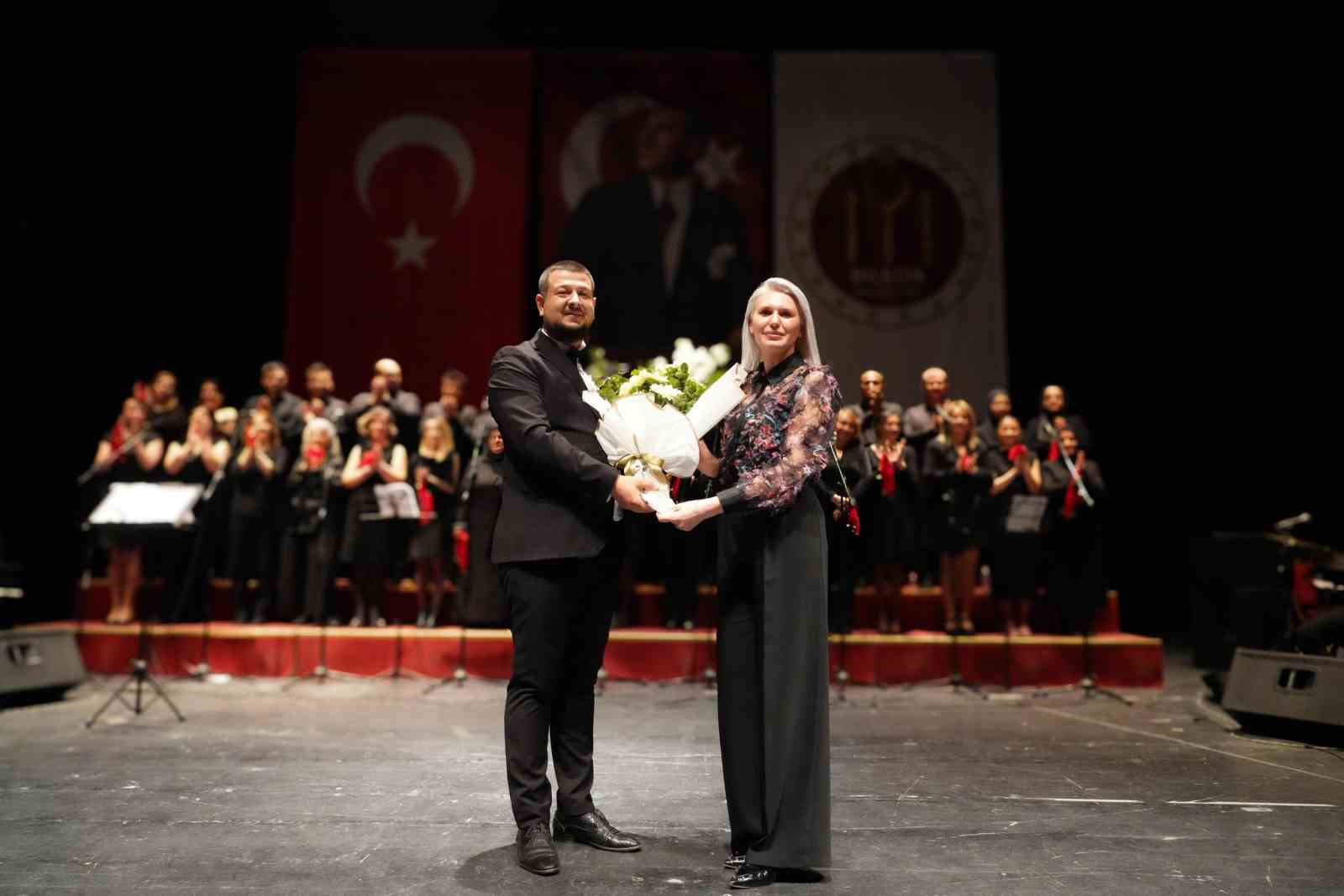 Bilecik’te ’Sazdan Söze Türk Halk Müziği Konseri’
