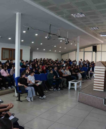 Esenyurt Belediyesi’nden gençlere sınav desteği