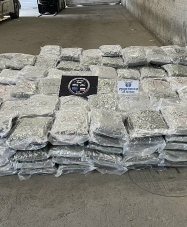 Sınırda dev operasyon: Çamaşır makinesine gizlenmiş 363 kilo eroin ele geçirildi