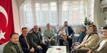AK Parti heyetinden şehit ailesine ziyaret