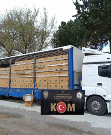 Polis kaçakçılığa izin vermiyor: 8 milyon boş makaron ele geçirildi