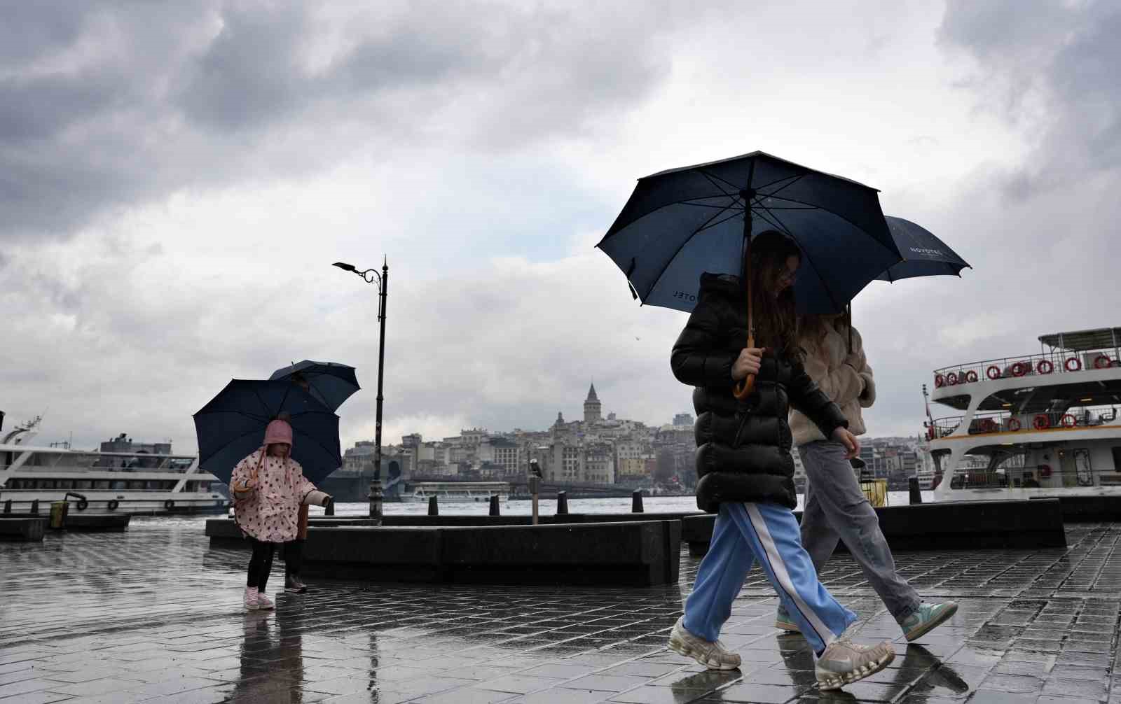 İstanbul’da yağmur sonrası manzara havadan görüntülendi