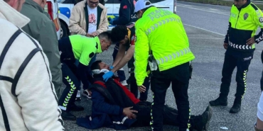 Babaeski’de motosikletle otomobil çarpıştı: 1 yaralı