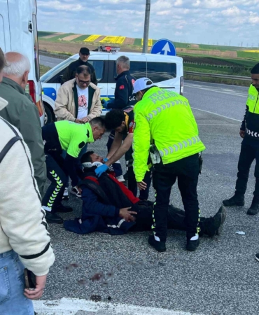 Babaeski’de motosikletle otomobil çarpıştı: 1 yaralı