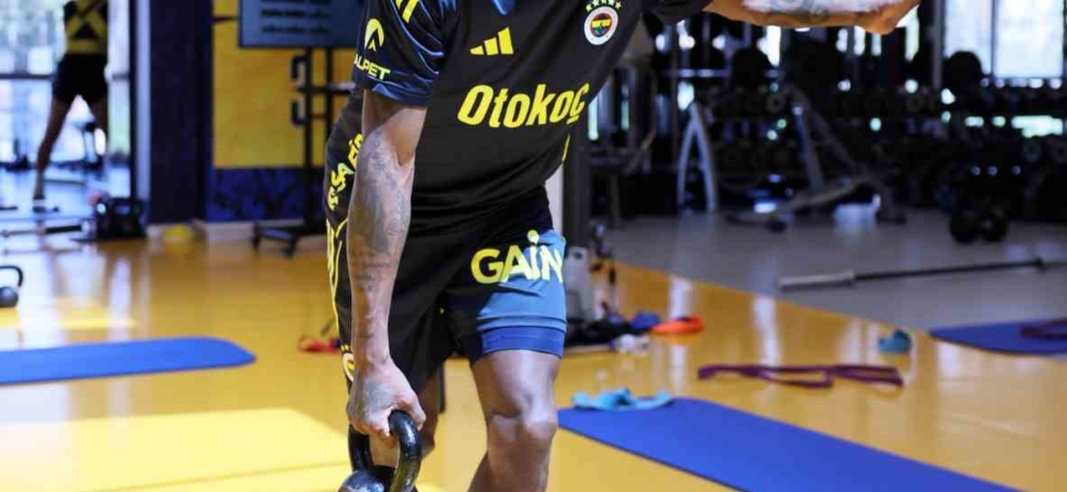 Fenerbahçe, salonda kuvvet çalıştı