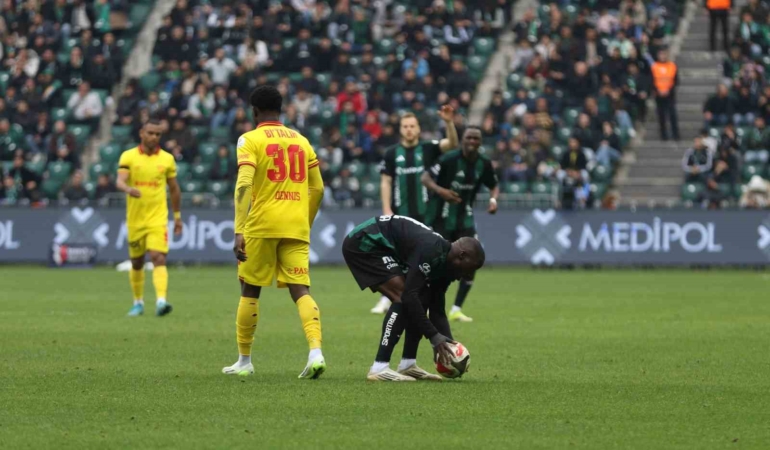 Trendyol Süper Lig: Kocaelispor: 1 - Göztepe: 1 (Maç sonucu)