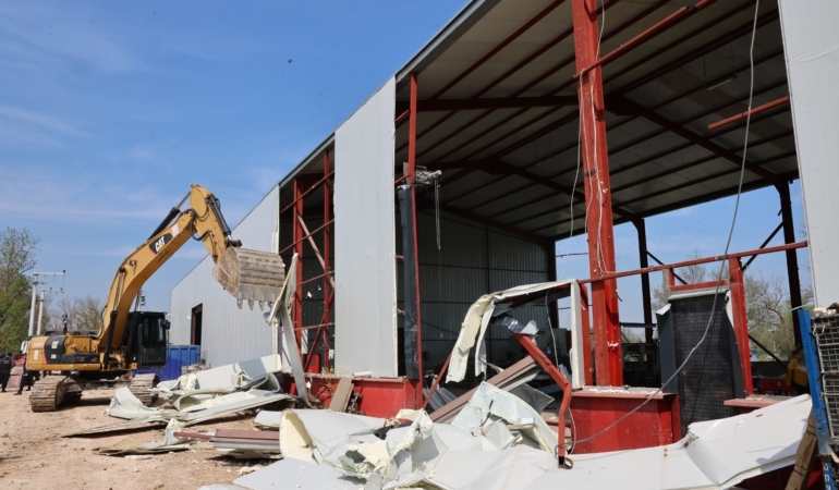 Nilüfer’de 2 günde 4 yıkım