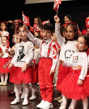 Nilüfer Belediyesi kreşlerinde 23 Nisan neşesi