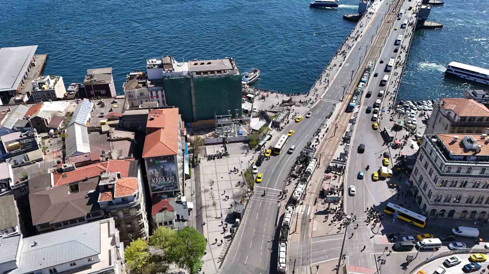Karaköy’de 68 yıl önce yıkılan cami ihya ediliyor