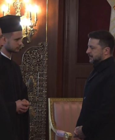Ukrayna Devlet Başkanı Zelenskiy’den Rum Patrikhanesi’ne ziyaret