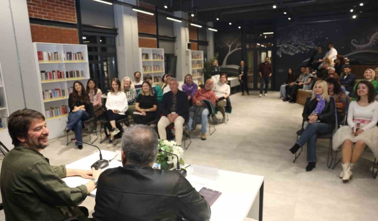 Hakan Bıçakçı, TikTok çağında edebiyatı sürdürmeyi Nilüfer’de anlattı