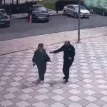 Polis memurunun dikkati hayat kurtardı