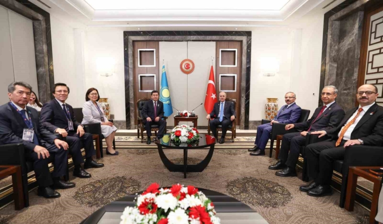 TBMM Başkanı Kurtulmuş, Kazakistan Parlamentosu Meclis Başkanı Koşanov ile görüştü