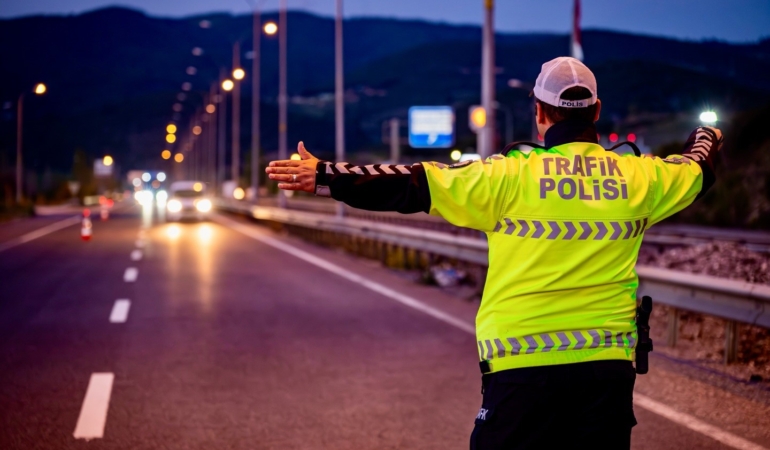 Bilecik’te huzur operasyonu: 8 gözaltı