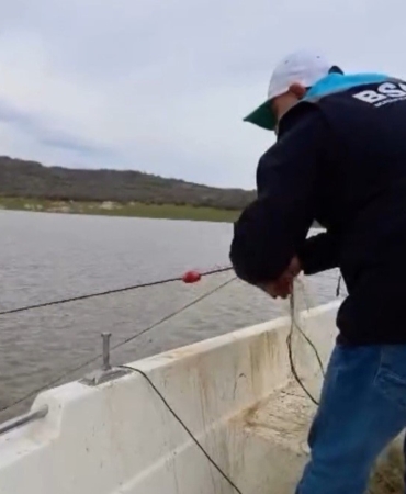 Kırklareli’nde barajda yasa dışı avcılığa geçit yok: 650 metre ağ ele geçirildi