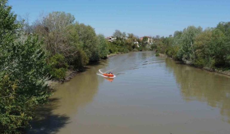 Nehre düşen çocuk için arama çalışmaları 6 gündür sürüyor