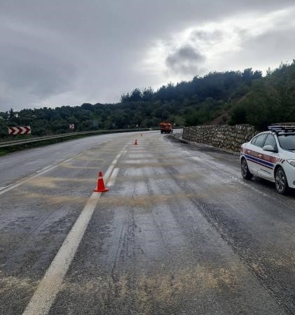 Su birikintisine karşı kaplama ve kumlama çalışması