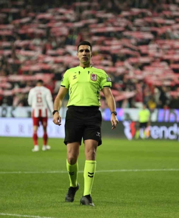 Göztepe - Galatasaray maçının hakemi Alper Akarsu oldu