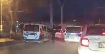 Babası kızmasın diye uygulamadan kaçtı, polisin üzerine araç süren genç kovalamacayla yakalandı