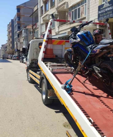 Keşan’da plakasız triportör ve motosiklete 92 bin TL ceza kesildi