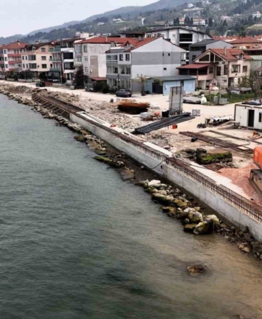 Dalgı kırıcı set Ulaşlı’da deniz taşkınlarına ’dur’ diyecek