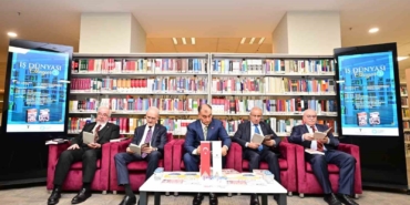 "İş Dünyası Okuyor" etkinliğinin üçüncüsü düzenlendi
