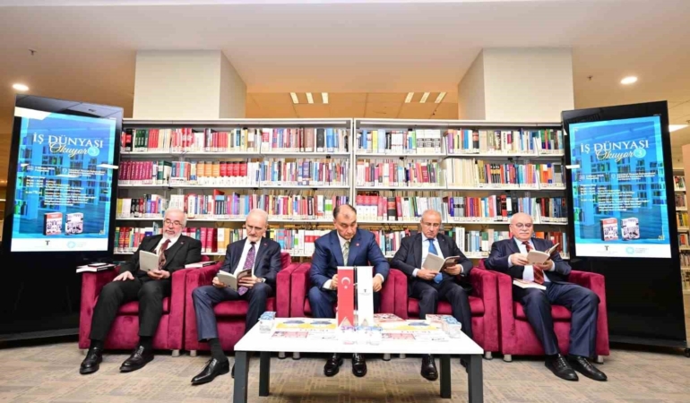 "İş Dünyası Okuyor" etkinliğinin üçüncüsü düzenlendi