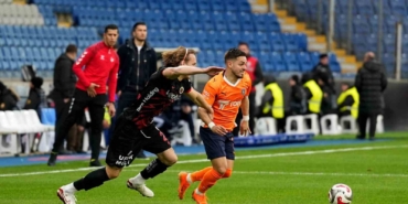 Trendyol Süper Lig: RAMS Başakşehir: 1 - Gençlerbirliği: 0 (Maç devam ediyor)