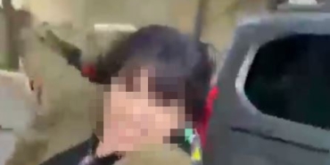 Esenyurt’ta bir kadın eski eşini sokak ortasında darp etti