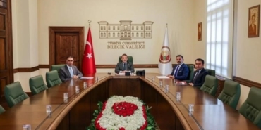 Vali Sözer ve İl Müdürü İlhan çevrim içi toplantıya katıldı