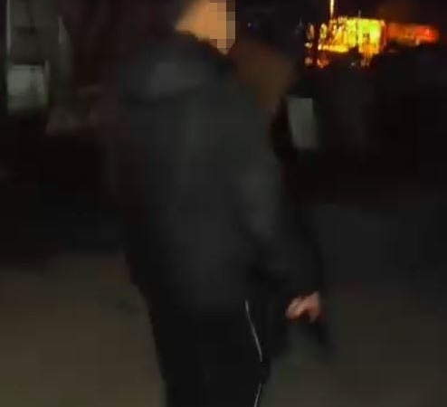 Küçükçekmece’de uzun namlulu silahla sokakta dolaşan 2 şahıs gözaltına alındı