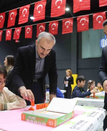 Çayırova’da öğrenciler akıl ve zeka oyunlarında ter döküyor