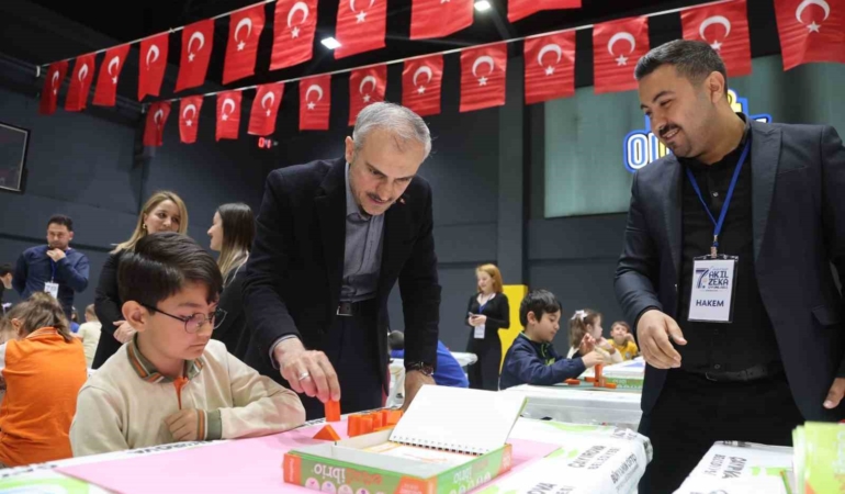 Çayırova’da öğrenciler akıl ve zeka oyunlarında ter döküyor