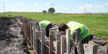 Akın gençlerin sesini duydu, mahalleler yeşil sahaya kavuştu
