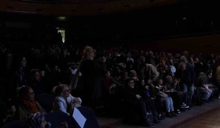 Ödüllü oyun Bursa’daki festivalde sahnelendi