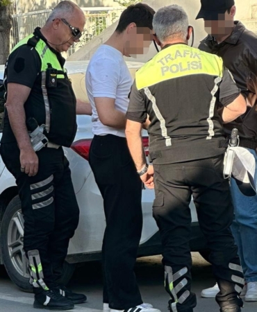 Korsan taşımacılığa ağır ceza: Sürücüye 100 bin TL, yolcuya ise 3 bin 800 TL ceza kesildi