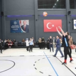 Özel bireyler ve basketbolcular potada buluştu