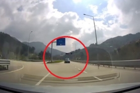 Ters yönden gelen araç faciayı böyle teğet geçti