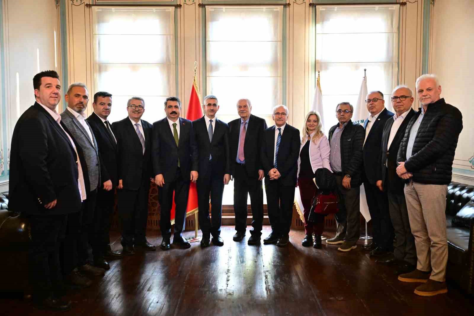 Balkanlarla göbek bağımız var