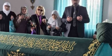 Bilecik’te huzurevi sakinlerinden türbe ziyareti