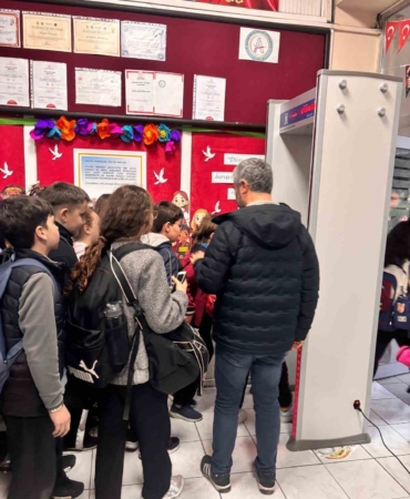 Altıeylül Ortaokulu artık daha güvenli