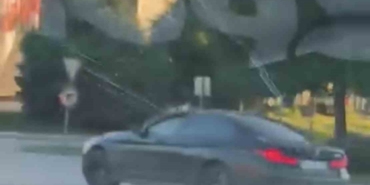Bursa’da otomobil böyle drift attı