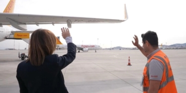 İran’da mahsur kalan Pegasus uçağı 52 gün sonra Sabiha Gökçen’de alkışlarla karşılandı