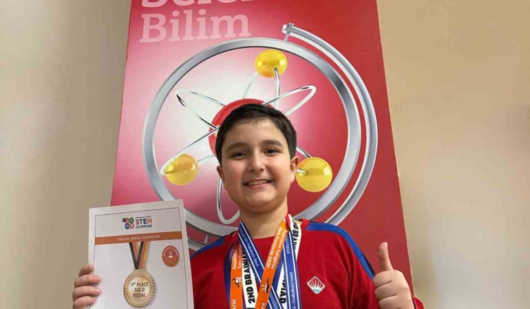 Dünya birincisi 4. sınıf öğrencisi Kerem’in hedefi Cahit Arf gibi bilim insanı olmak