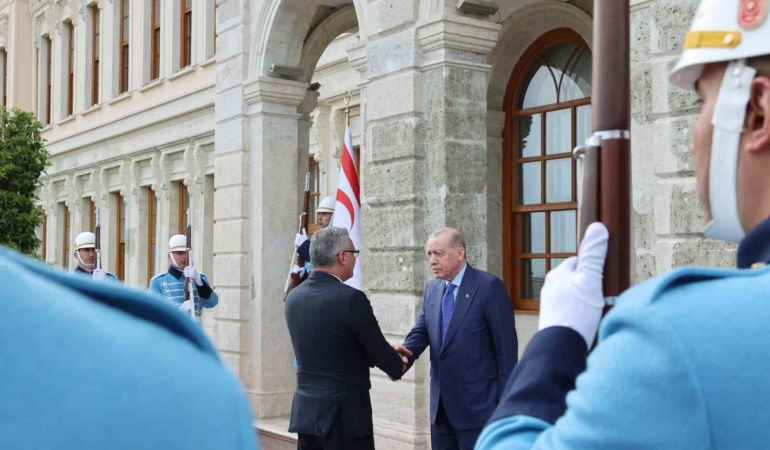 Cumhurbaşkanı Erdoğan, KKTC Cumhurbaşkanı Erhürman ile görüştü