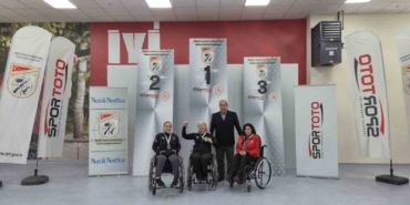 Bursa’nın gururu Aysel Özgan’dan altın madalya