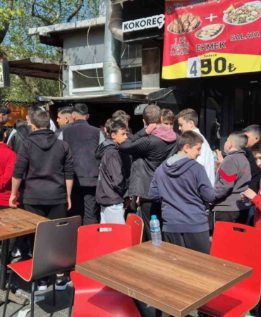 23 Nisan’da bedava kokoreç izdihamı