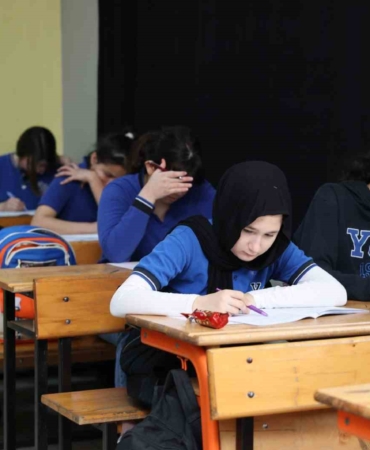 Körfez’de 4 bin 777 öğrenciye ücretsiz deneme sınavı desteği