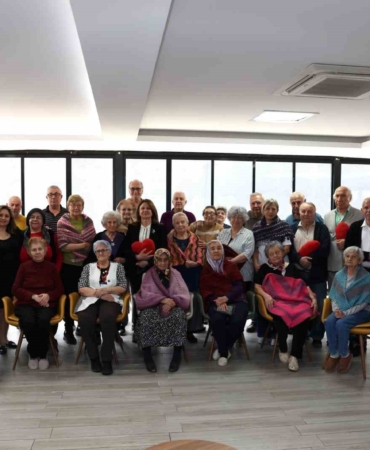 Nilüferli kadınlardan huzurevi sakinlerine gönül köprüsü