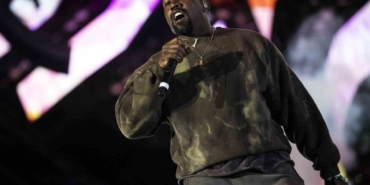 Kanye West’ten dünya rekoru: 150 milyonluk sahnede 100 bin kişiye konser verecek